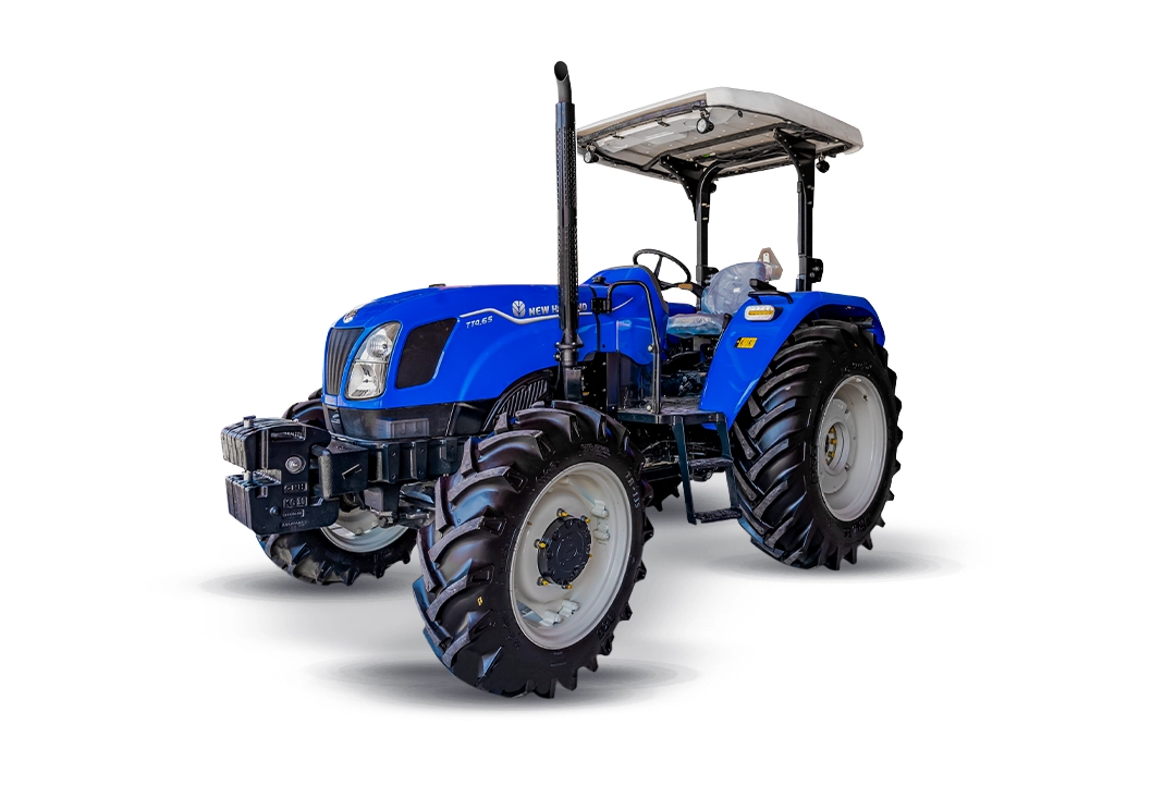 Tractor agrícola New Holland TT4.65 4WD en perspectiva tres cuartos.