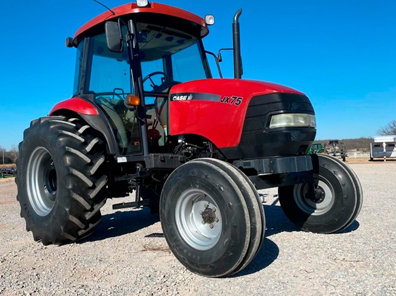 Tractor agrícola mediano Farmall JX75