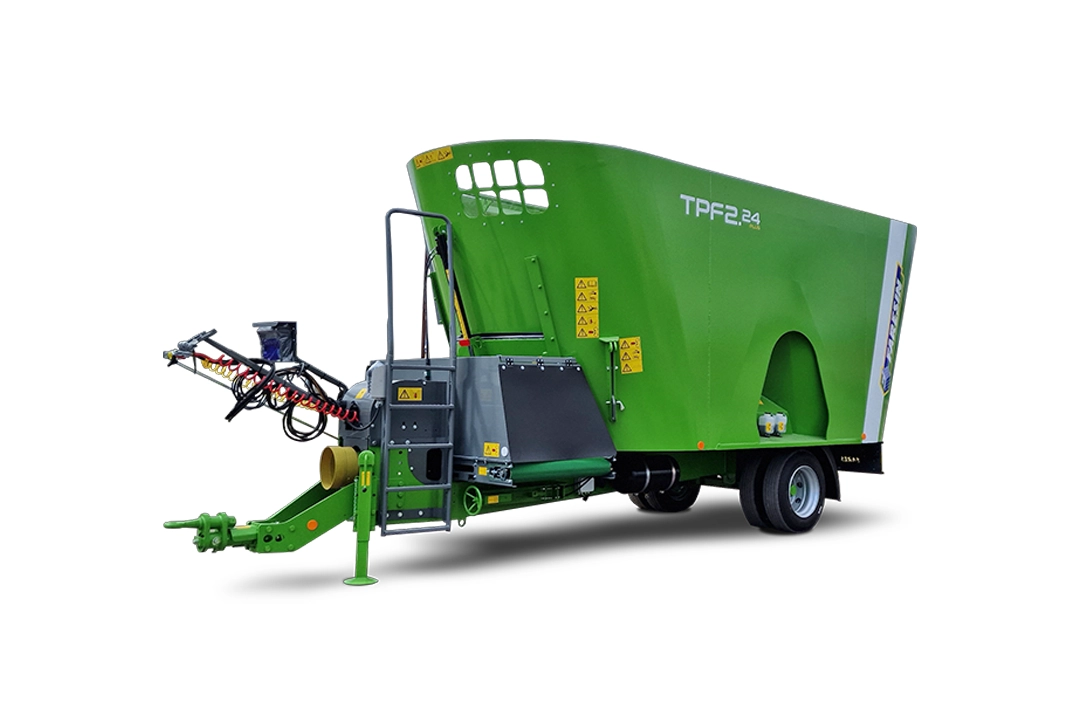 Mezcladora vertical arrastrada Faresin TPF2.24 de 24m3.