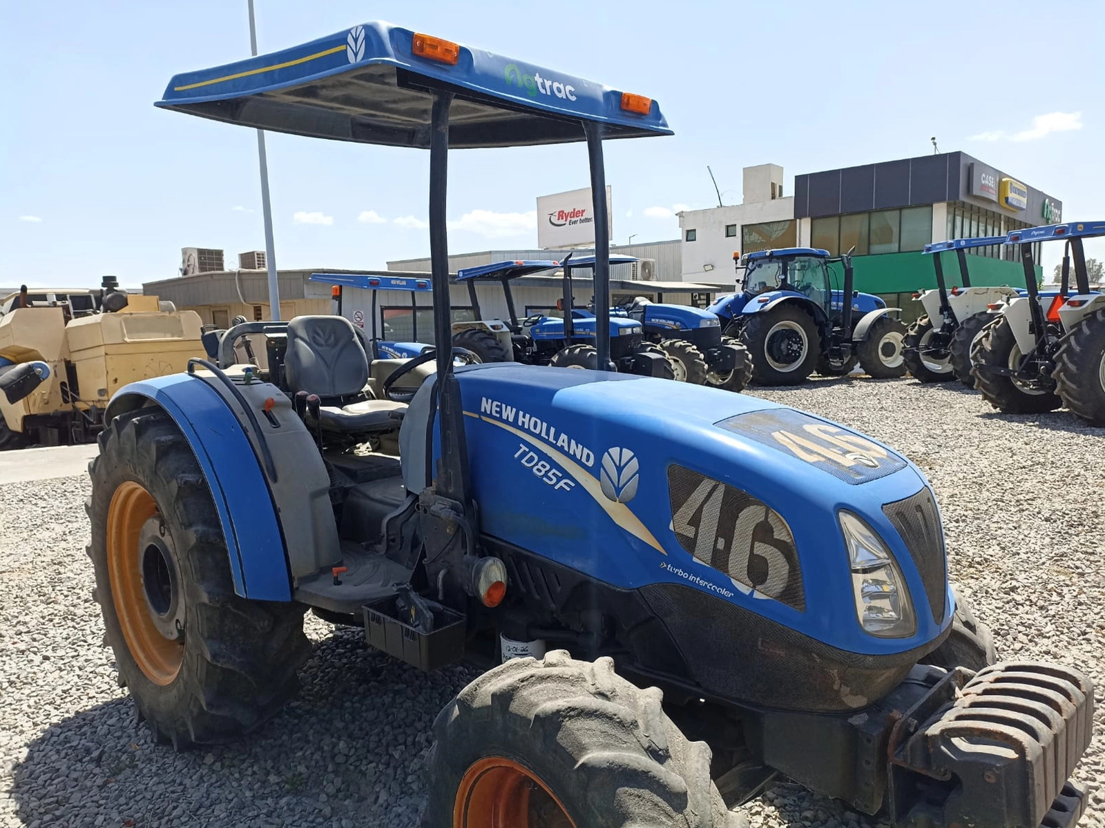 Tractor agrícola usado New Holland TD85F4WDMS año 2023