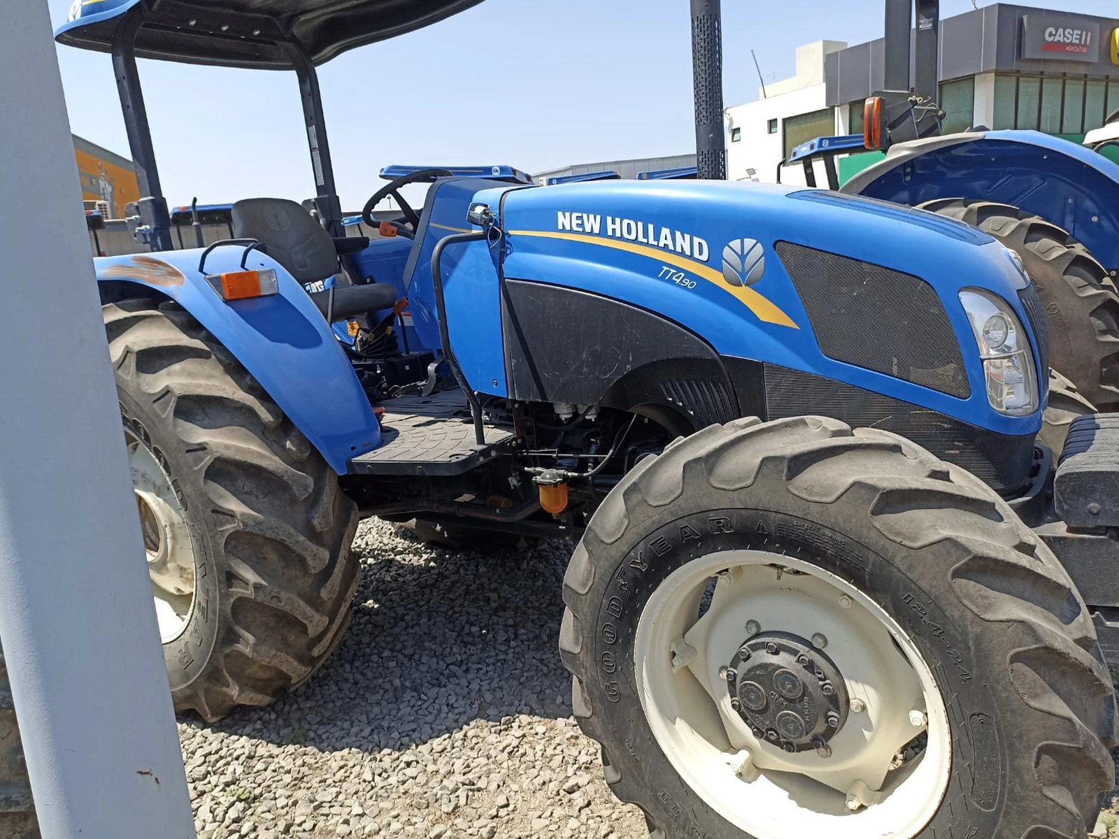 Tractor agrícola TT904WDMS usado